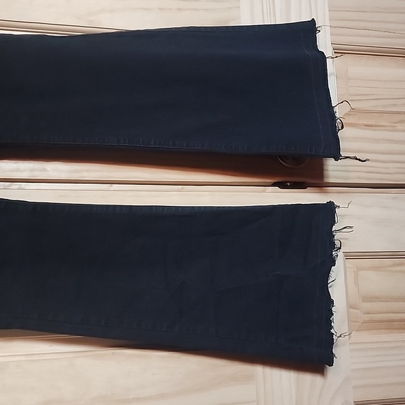 Jeans - Picture 2 of 10